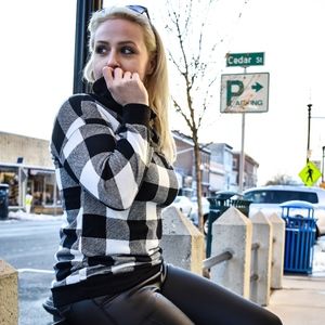 BUFFALO PLAID CHECK COWL SWEATER in WHTE